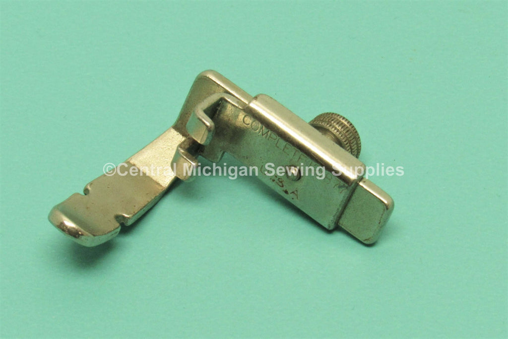 Vintage Original Singer Adjustable Zipper Foot # 160854 Fits Low Shank Models 15, 27, 28, 66, 99, 201, 221, 222
