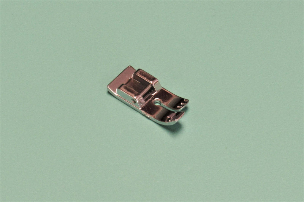 Snap On Straight Stitch Foot - Center Needle Position
