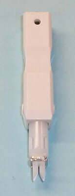 Universal Needle Threader with Magnetic End