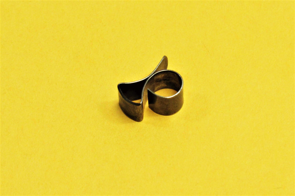 Original Singer Thread Cutter Fits Models 15, 27, 28, 66, 201, 221, 206, 306, 319