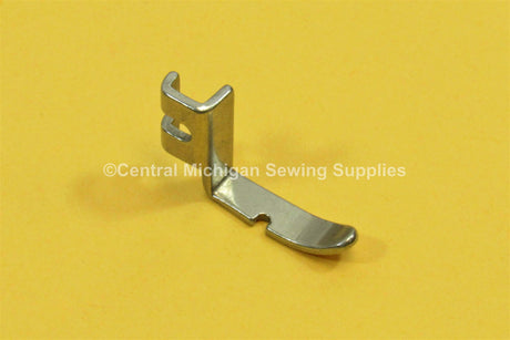Vintage Original Singer Right Toe Cording Foot Fits Models 15, 27, 28, 66, 99, 201, 221, 222 Part # 160846 - Central Michigan Sewing Supplies