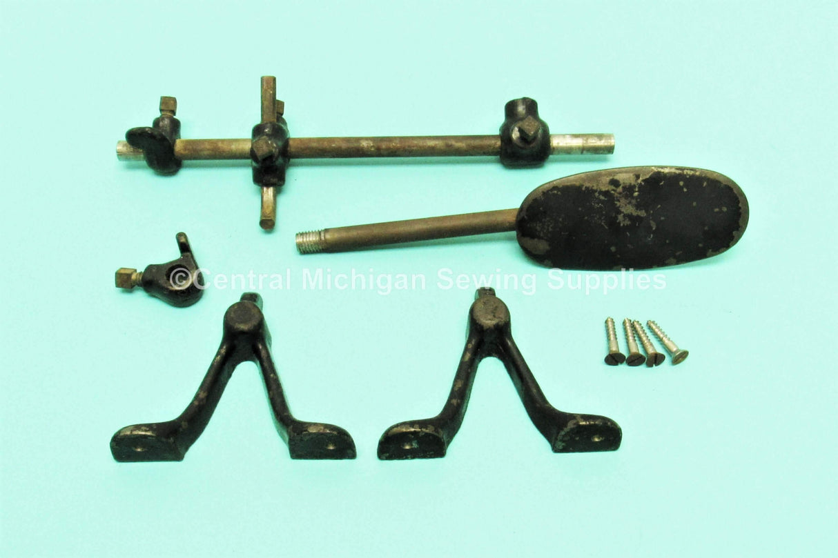 Vintage Original Singer Industrial Sewing Machine Knee Lift Fits Model 31-15 - Central Michigan Sewing Supplies