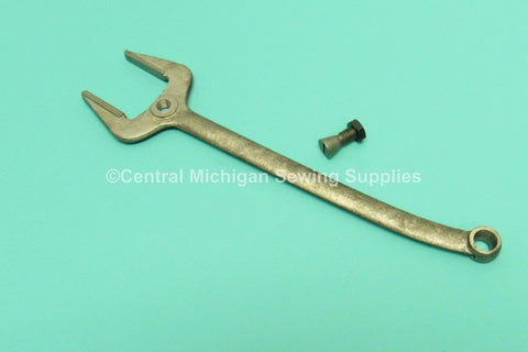 Original Singer Forked Rod Fits Models 31-15 Part # 20284 - Central Michigan Sewing Supplies