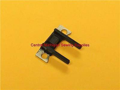 Replacement Rubber Feed Dog - Singer Part # 383334